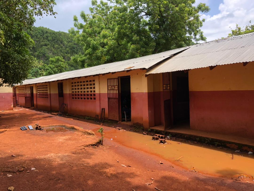 Appel à la solidarité citoyenne pour  reconstruire le lycée national de Pestel